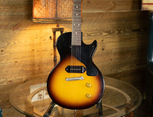 Load image into Gallery viewer, Gibson Les Paul Jr 3/4 Scale 1958 Sunburst

