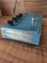 Load image into Gallery viewer, DOD Analog Delay 680 - 1970&#39;s
