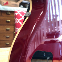 Load image into Gallery viewer, Heritage H150 1999 Cherry Burst
