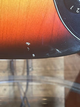 Load image into Gallery viewer, Fender Telecaster Deluxe 1972 - 1981 Sunburst
