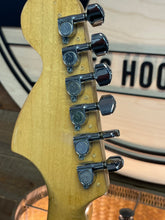 Load image into Gallery viewer, Fender Stratocaster Hardtail with 3-Bolt Neck, Maple Fretboard 1976 Olympic White
