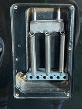 Load image into Gallery viewer, Fender Katana 1985 - 1987 Black
