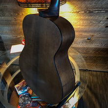 Load image into Gallery viewer, Breedlove Oregon Concert  2018 Myrtle wood Burst
