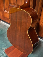 Load image into Gallery viewer, 2021 Minerva Fretworks - Nick Lucas Special #20 (Burgandy Chocolate)
