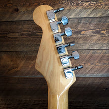 Load image into Gallery viewer, Fender Stratocaster 2 knob 1983 Black
