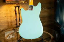 Load image into Gallery viewer, Fender Mustang Guitar with Rosewood Fretboard 1966 Daphne Blue
