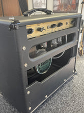 Load image into Gallery viewer, VERY RARE Mark Sampson Gain Star 30 1x12 combo amp
