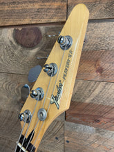 Load image into Gallery viewer, RARE MIJ Fender Performer Bass 1986 Brown Sunburst
