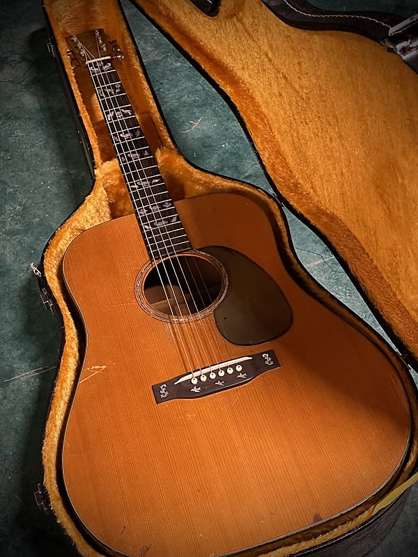 Martin D18 マーティン Martin D-18 Acoustic Guitar | Martin Guitar