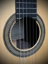 Load image into Gallery viewer, Manuel Contreras I Classical  1994  Brazilian and Sitka (Ex. Pepe Romero)
