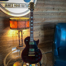 Load image into Gallery viewer, Gibson Les paul studio 1995 Trans Red
