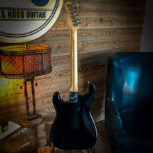 Load image into Gallery viewer, Fender Stratocaster 2 knob 1983 Black
