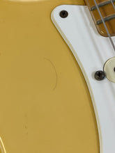 Load image into Gallery viewer, Fender Stratocaster Hardtail with 3-Bolt Neck, Maple Fretboard 1976 Olympic White
