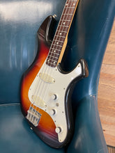 Load image into Gallery viewer, RARE MIJ Fender Performer Bass 1986 Brown Sunburst

