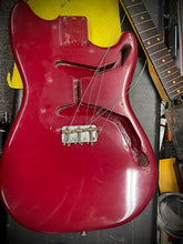 Load image into Gallery viewer, Fender Duo Sonic 1962 - Red
