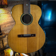 Load image into Gallery viewer, Kay L7000 1960‚Äôs Natural bear claw Sitka top

