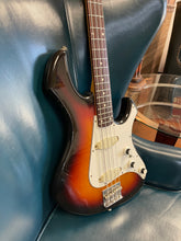 Load image into Gallery viewer, RARE MIJ Fender Performer Bass 1986 Brown Sunburst
