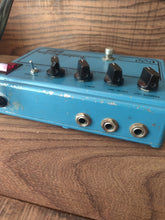 Load image into Gallery viewer, DOD Analog Delay 680 - 1970&#39;s
