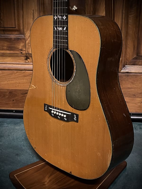 Martin D18 マーティン Martin D-18 Acoustic Guitar | Martin Guitar