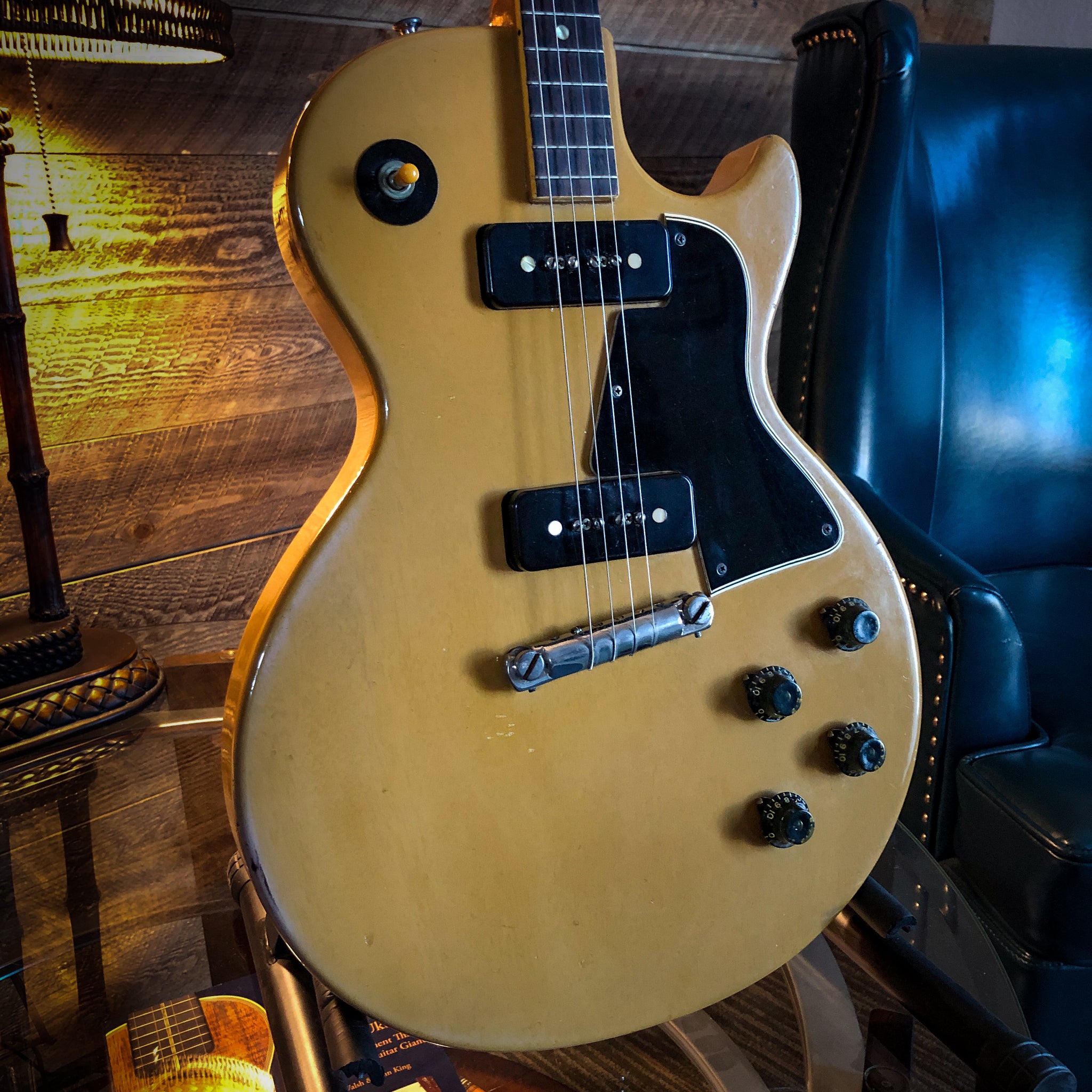 Gibson 4 string tenor guitar deals