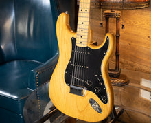 Load image into Gallery viewer, Fender Stratocaster 1979 Natural
