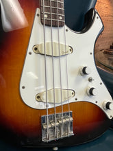 Load image into Gallery viewer, RARE MIJ Fender Performer Bass 1986 Brown Sunburst

