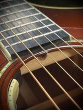 Load image into Gallery viewer, Bourgeois MS Custom (Martin Simpson) 2003 - Sun Burst - LR Baggs Equipped
