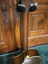 Load image into Gallery viewer, 2009 Breedlove American Series C25/CRe H (Cedar/ Rosewood/ Herring Bone)LR Baggs PUP
