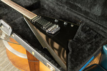 Load image into Gallery viewer, Fender Katana 1985 - 1987 Black
