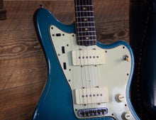 Load image into Gallery viewer, Fender Jazzmaster 1964 Lake Placid Blue

