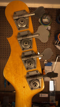 Load image into Gallery viewer, G&amp;L L-2000 Bass 1983 Vintage White
