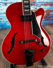 Load image into Gallery viewer, Fender D&#39;Aquisto Deluxe
