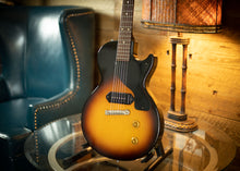 Load image into Gallery viewer, Gibson Les Paul Jr 3/4 Scale 1958 Sunburst
