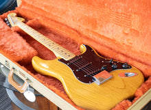 Load image into Gallery viewer, Fender Stratocaster 1979 Natural
