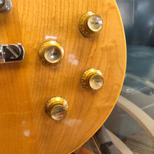 Load image into Gallery viewer, Gibson Les Paul Deluxe 1969 - 1984
