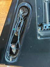 Load image into Gallery viewer, Fender Katana 1985 - 1987 Black
