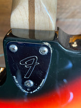 Load image into Gallery viewer, Fender Telecaster Deluxe 1972 - 1981 Sunburst
